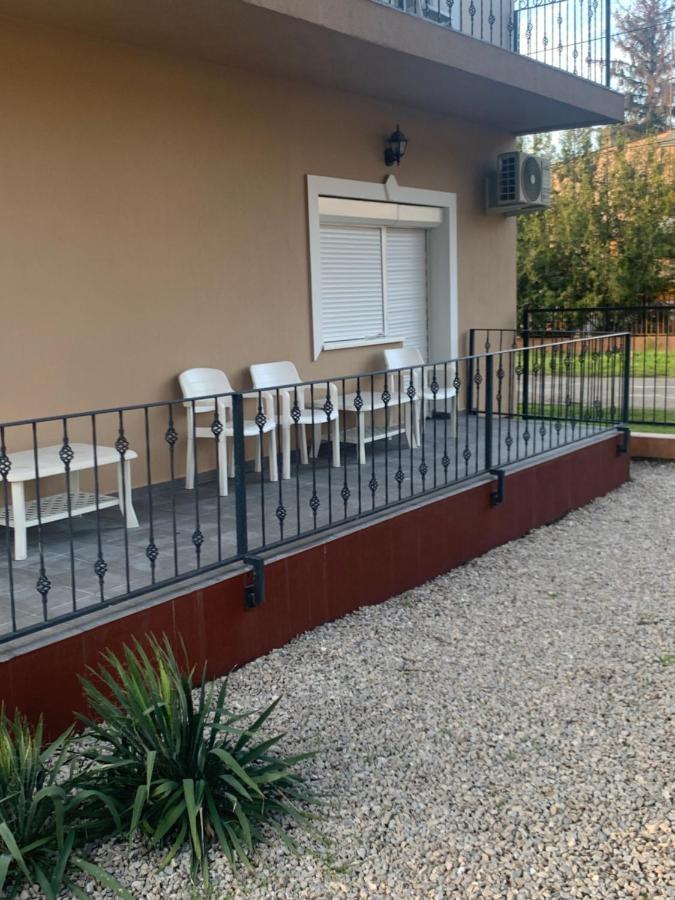 Gabor Aron Apartment Hajdúszoboszló Exterior foto